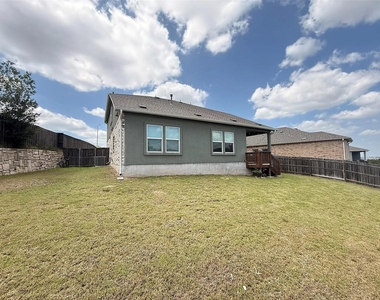 1216 Blackhaw Ln - Photo Thumbnail 24