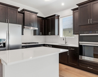 183 Glocken Ln - Photo Thumbnail 16