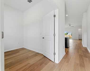 183 Glocken Ln - Photo Thumbnail 4