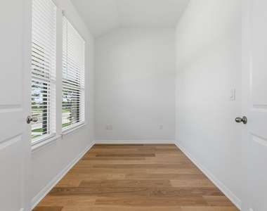 183 Glocken Ln - Photo Thumbnail 5