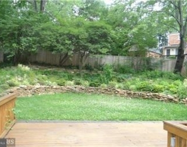 3305 Camalier Drive - Photo Thumbnail 8