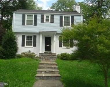 3305 Camalier Drive - Photo Thumbnail 1