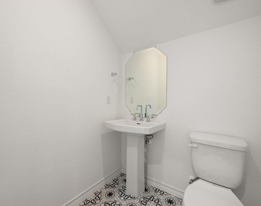 2902 Tavern Dr - Photo Thumbnail 13