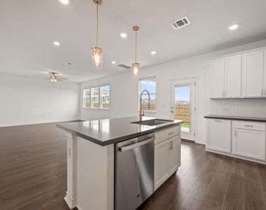 2902 Tavern Dr - Photo Thumbnail 11