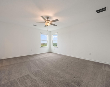 2902 Tavern Dr - Photo Thumbnail 20