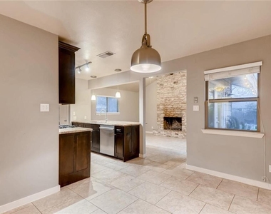 2000 Brookhill Dr - Photo Thumbnail 16