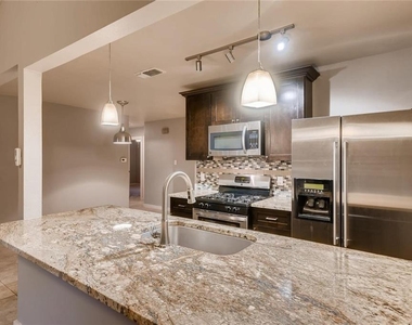 2000 Brookhill Dr - Photo Thumbnail 12