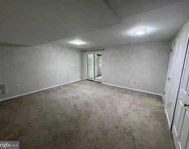 7804 Old Farm Lane - Photo Thumbnail 8