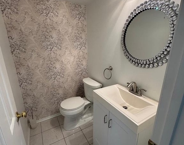 7804 Old Farm Lane - Photo Thumbnail 5