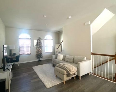 7237 Yesterday Lane - Photo Thumbnail 10