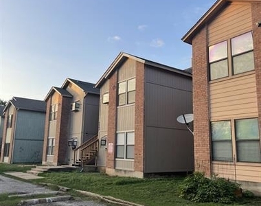 2501 W Slaughter Ln - Photo Thumbnail 1