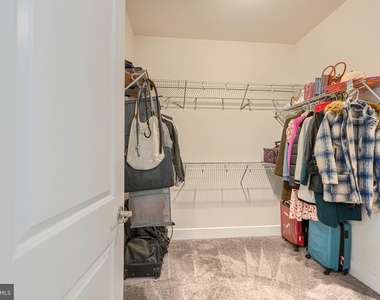 7918 Potter Place - Photo Thumbnail 17