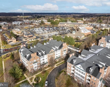 5800 Clipper Lane - Photo Thumbnail 21