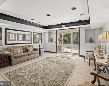 5800 Clipper Lane - Photo Thumbnail 17