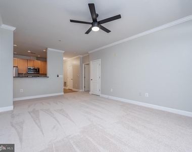 5800 Clipper Lane - Photo Thumbnail 12