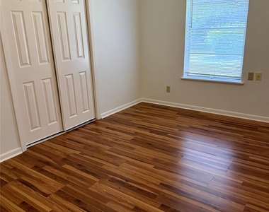 5510 Delwood Dr - Photo Thumbnail 8