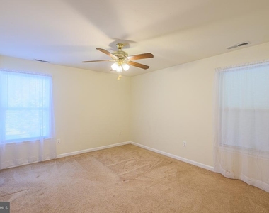2412 Rocks Road - Photo Thumbnail 45