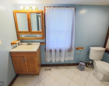 2412 Rocks Road - Photo Thumbnail 36