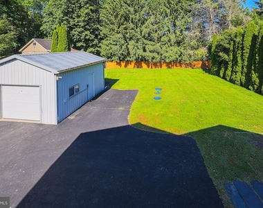 2412 Rocks Road - Photo Thumbnail 15