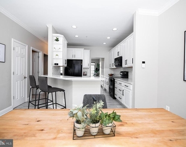 735 Perthshire Place - Photo Thumbnail 18