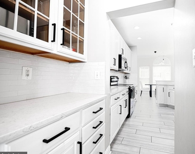 735 Perthshire Place - Photo Thumbnail 17
