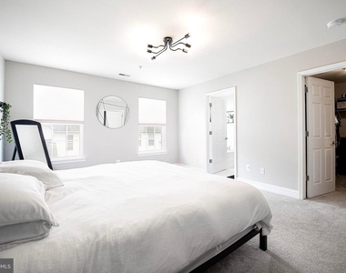 735 Perthshire Place - Photo Thumbnail 25