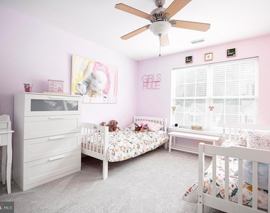 735 Perthshire Place - Photo Thumbnail 28