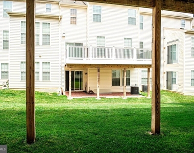 735 Perthshire Place - Photo Thumbnail 32