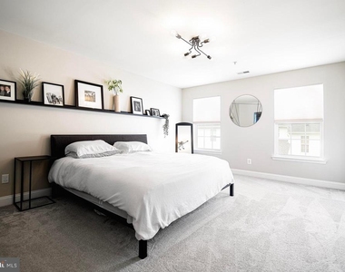 735 Perthshire Place - Photo Thumbnail 24