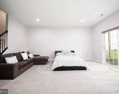 735 Perthshire Place - Photo Thumbnail 6