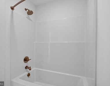 1490 Thurston Road - Photo Thumbnail 40