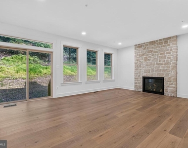 1490 Thurston Road - Photo Thumbnail 17
