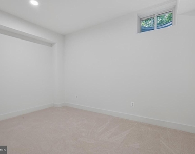 1490 Thurston Road - Photo Thumbnail 38