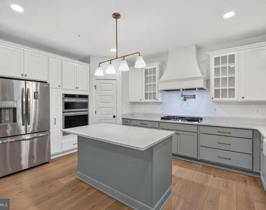 1490 Thurston Road - Photo Thumbnail 13