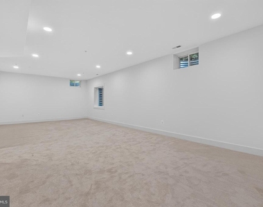 1490 Thurston Road - Photo Thumbnail 36