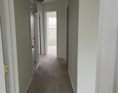 1822 Wheyfield Drive - Photo Thumbnail 11