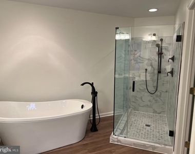 1822 Wheyfield Drive - Photo Thumbnail 12