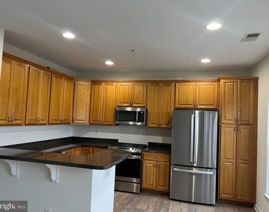 1822 Wheyfield Drive - Photo Thumbnail 6
