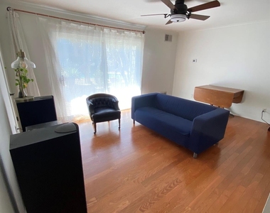 2500 Steck Ave - Photo Thumbnail 18