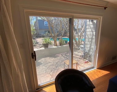 2500 Steck Ave - Photo Thumbnail 15