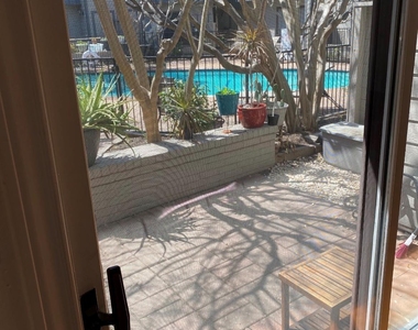 2500 Steck Ave - Photo Thumbnail 14