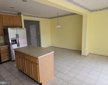 6645 Mcgrath Place - Photo Thumbnail 5