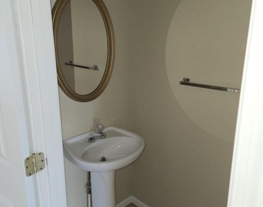 6645 Mcgrath Place - Photo Thumbnail 8