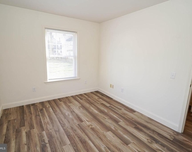 800 Travers Street - Photo Thumbnail 24