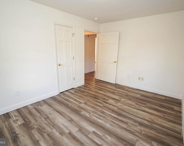 800 Travers Street - Photo Thumbnail 16