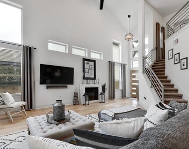 9710 Tanglemede St - Photo Thumbnail 7