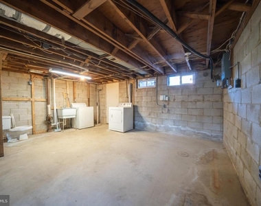 3167 Ryerson - Photo Thumbnail 17