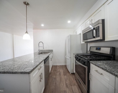 3167 Ryerson - Photo Thumbnail 3