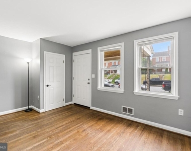 7136 Eastbrook Avenue - Photo Thumbnail 3