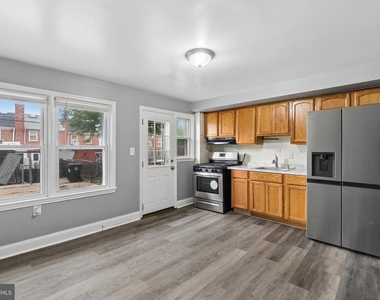 7136 Eastbrook Avenue - Photo Thumbnail 12